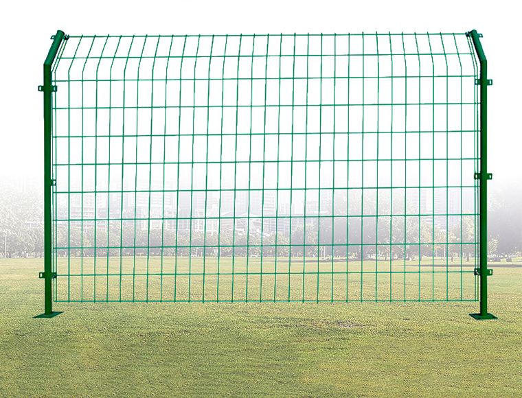 安装绿色双边丝护栏网的步骤与注意事项