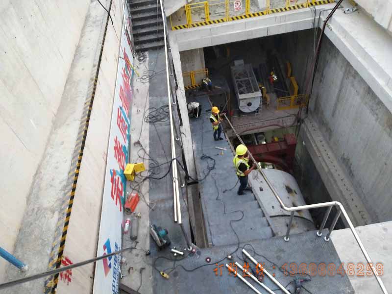 福永基坑下井钢结构楼梯工程案例